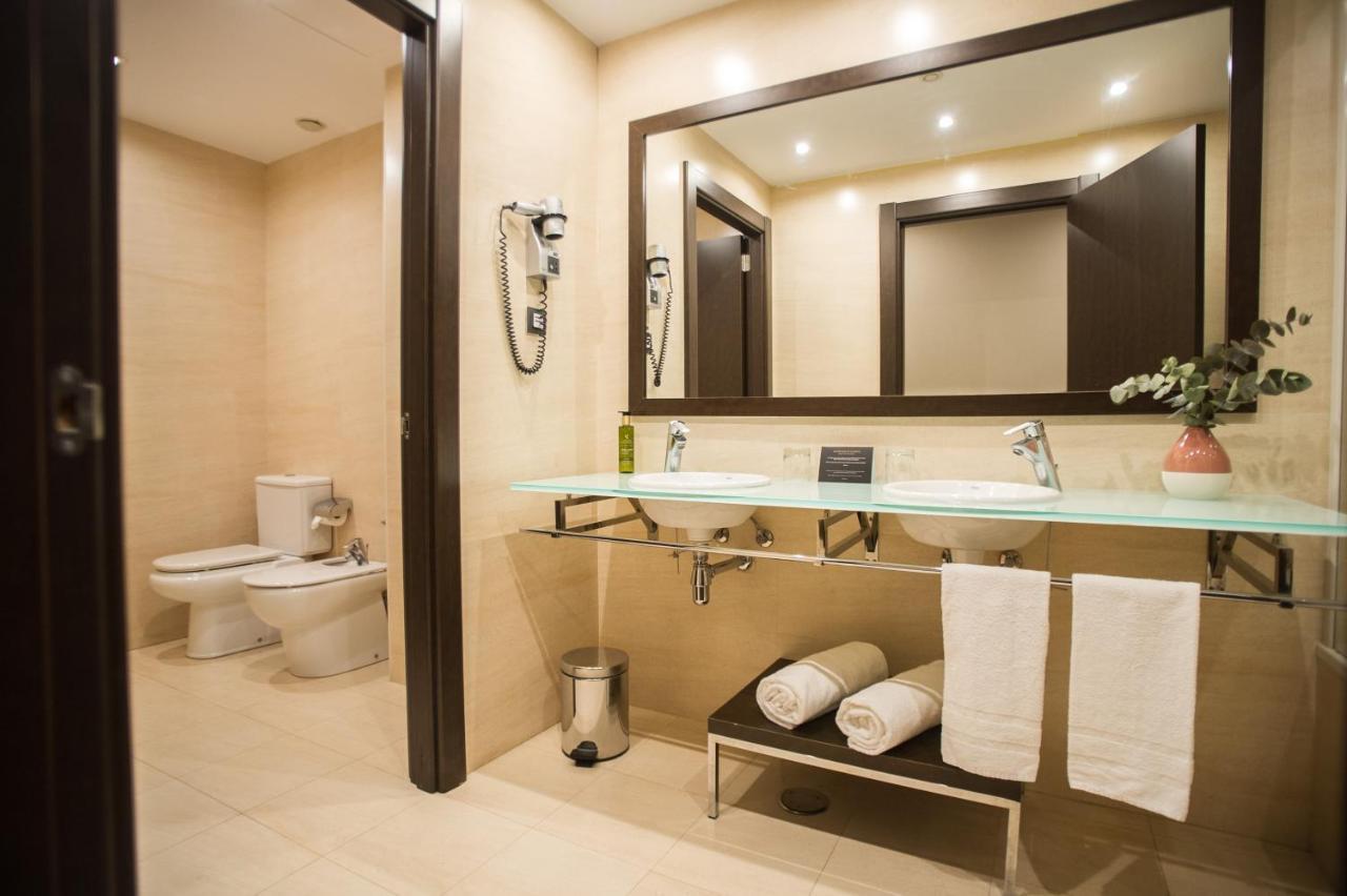 Azz Pamplona Norte Hotel Berriozar المظهر الخارجي الصورة
