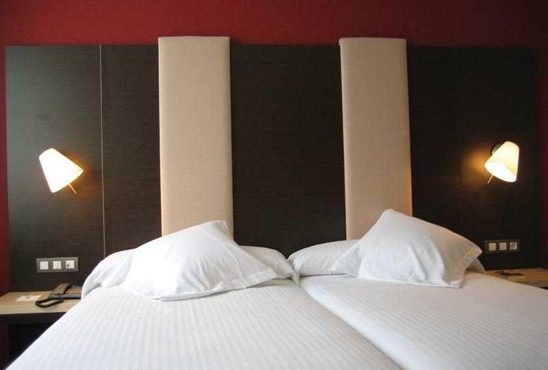 Azz Pamplona Norte Hotel Berriozar المظهر الخارجي الصورة