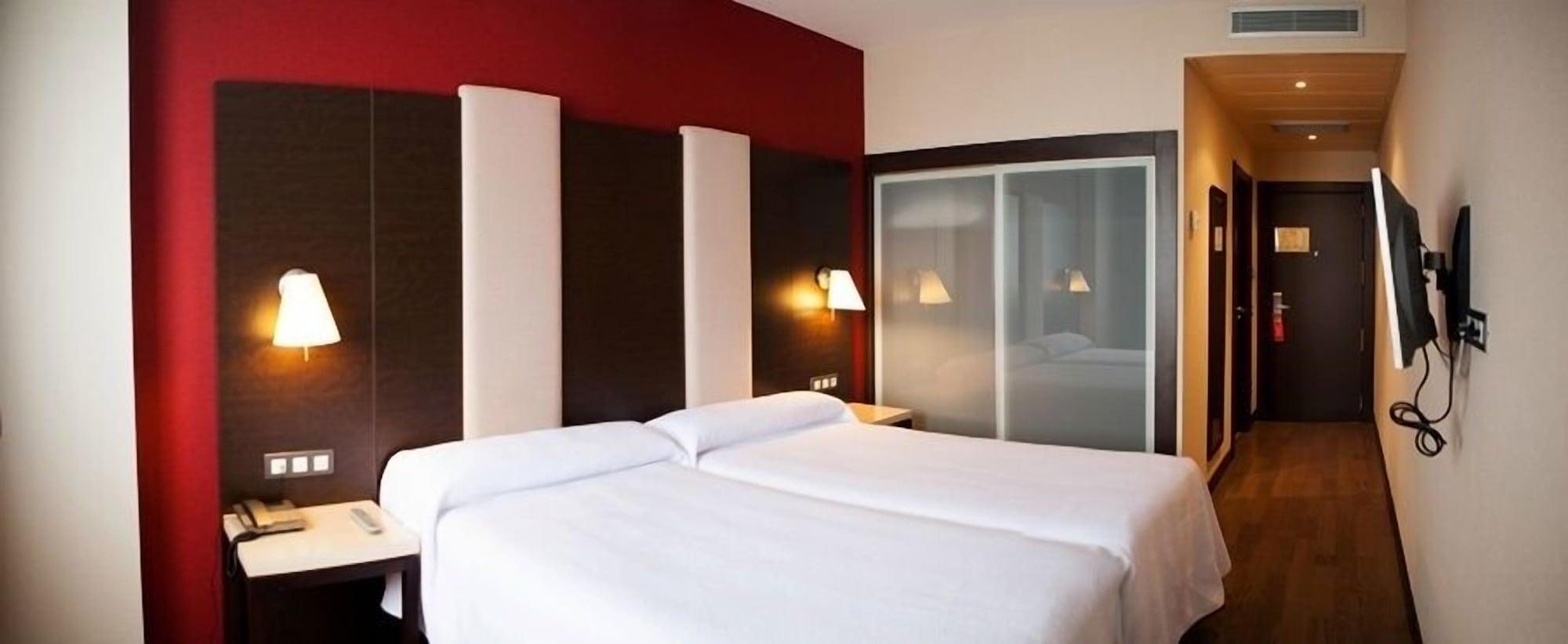 Azz Pamplona Norte Hotel Berriozar المظهر الخارجي الصورة