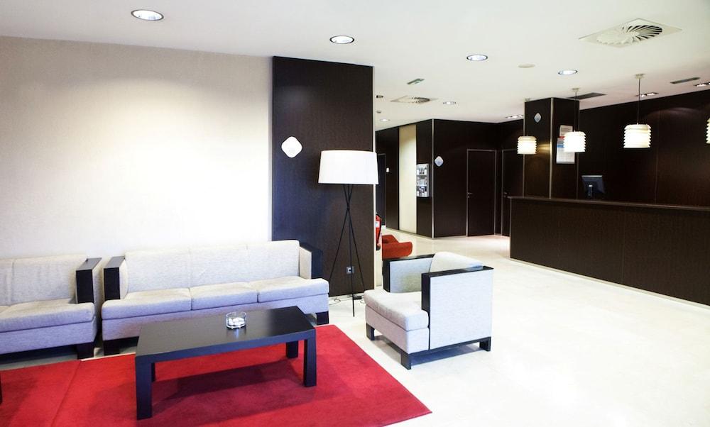Azz Pamplona Norte Hotel Berriozar المظهر الخارجي الصورة