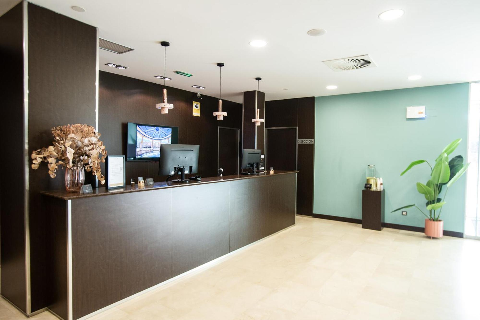 Azz Pamplona Norte Hotel Berriozar المظهر الخارجي الصورة