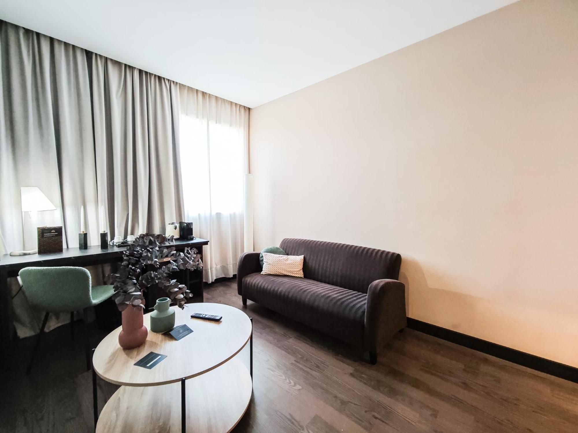 Azz Pamplona Norte Hotel Berriozar المظهر الخارجي الصورة