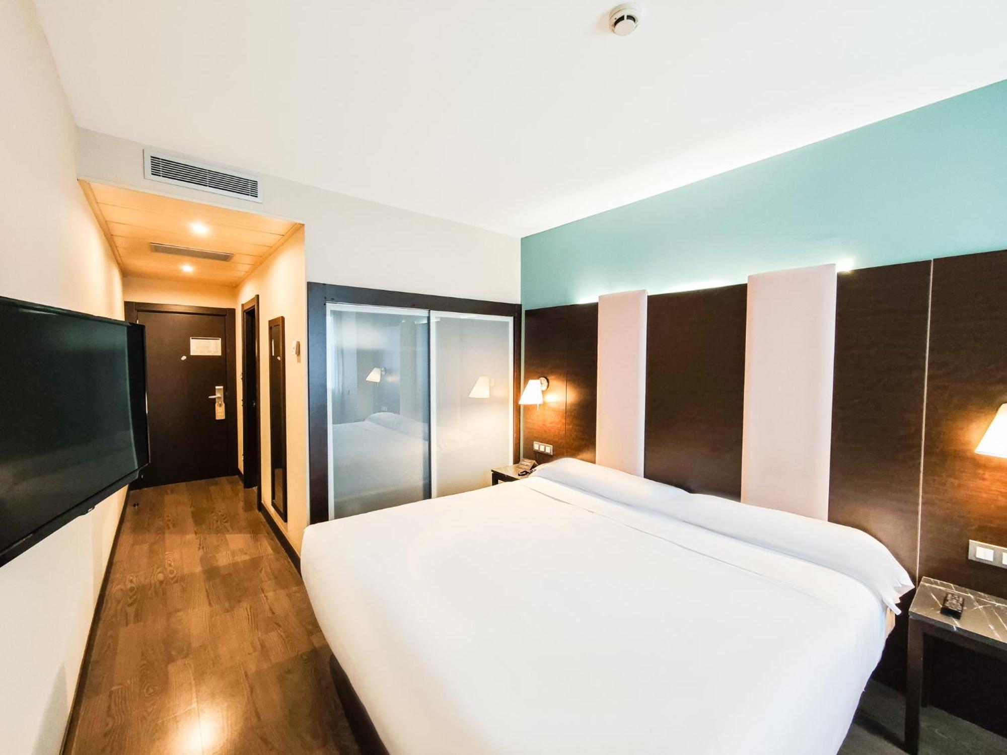 Azz Pamplona Norte Hotel Berriozar المظهر الخارجي الصورة
