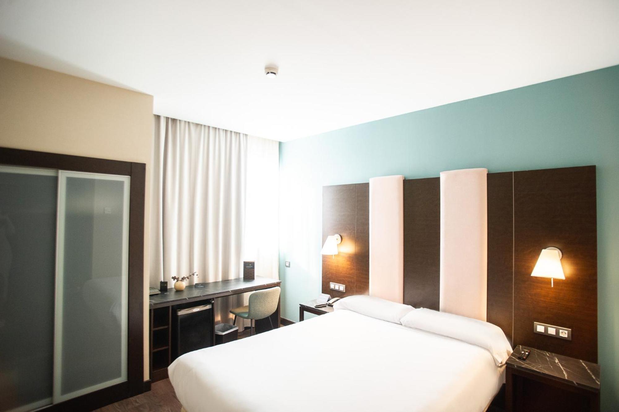 Azz Pamplona Norte Hotel Berriozar المظهر الخارجي الصورة
